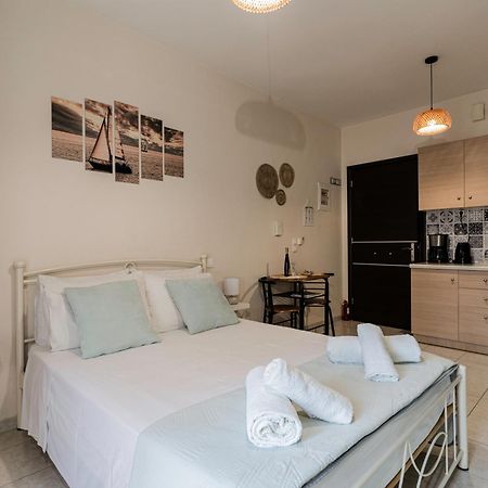 Sunny Central Studio Zakynthos Town Exterior photo