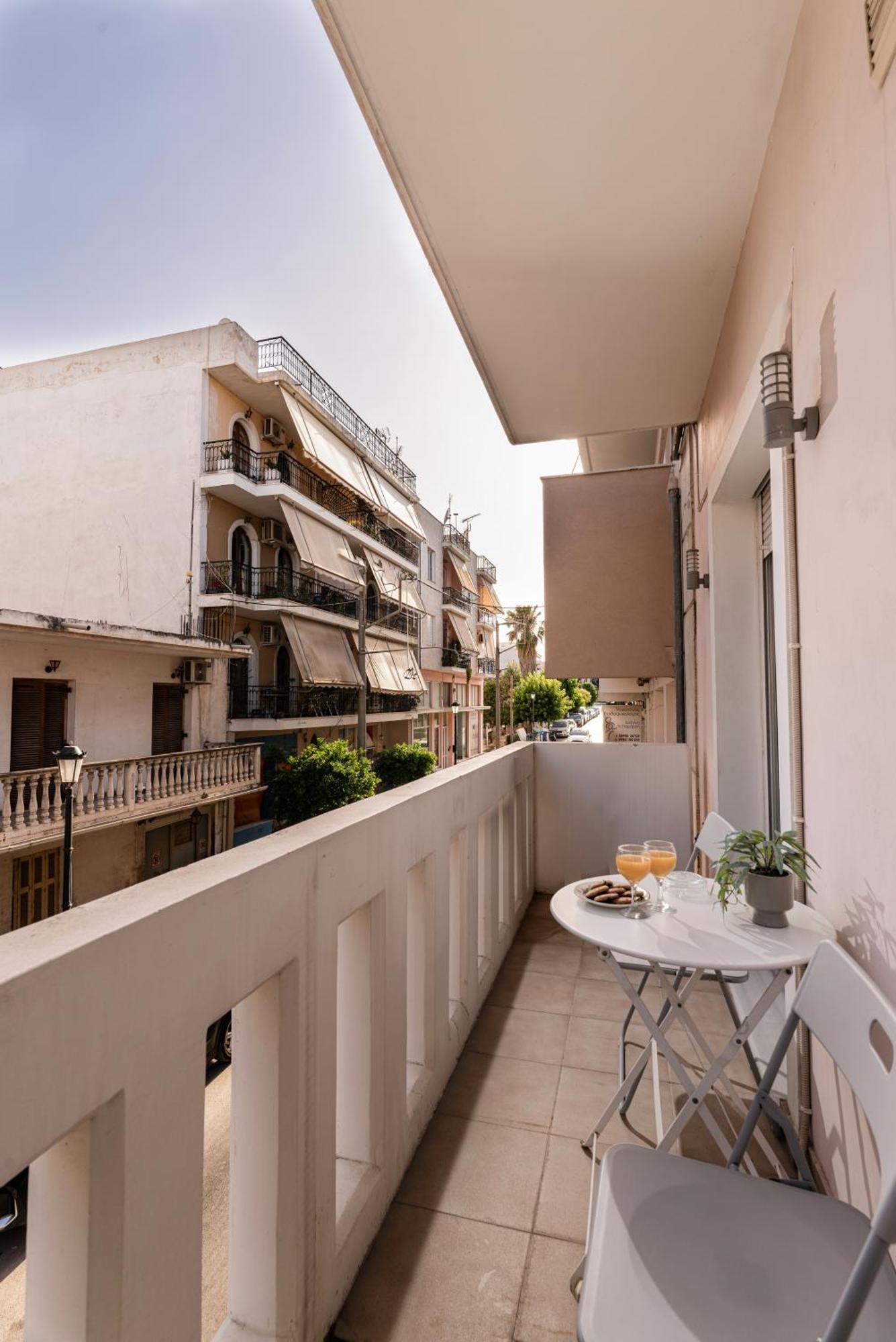 Sunny Central Studio Zakynthos Town Exterior photo